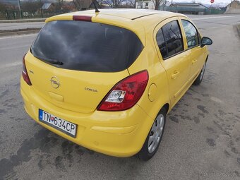 Opel Corsa 1.2 16V Cosmo - 4