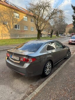 Honda Accord 2,2 i-DTEC 110kw TOP executive - 4