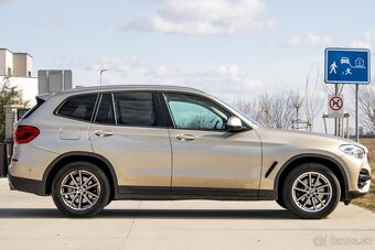 BMW X3 xDrive20i A/T - 4