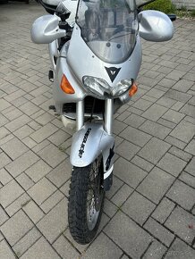 Aprilia pegaso 650 - 4