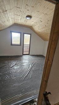 DVOJPODLAŽNÁ CHATA 5m x 7m+ balkon a terasa - 4