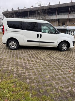 Fiat Doblo 1.6 JTD 77kw nafta r.v.2014 - 4