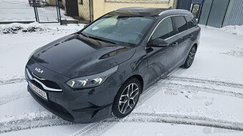 KIA Ceed SW 1.5 T-GDi AT GOLD - 4