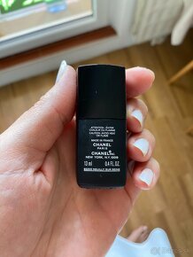 Lak na nechty matný Le top coat velvet Chanel - 4