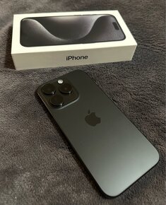 iPhone 15 Pro, Black Titanium - 4