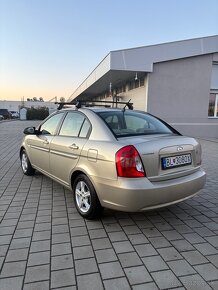 Hyundai Accent 1.5 crdi - 4