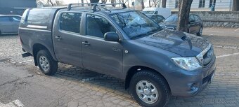 Toyota Hilux 2,5 D-4D - 4