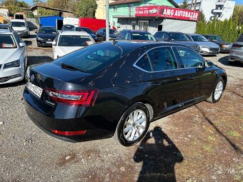 Škoda Superb 2.0 TDI Live DSG - 4