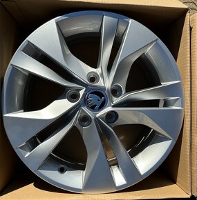 R16 5x112 Original Skoda Karoq - Spitzberg / nove / dph - 4