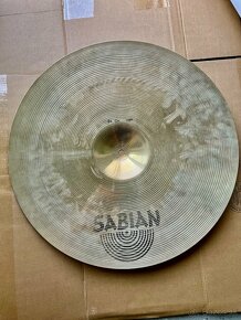 Prodám Sabian AA 20" ride. Výborný stav. - 4