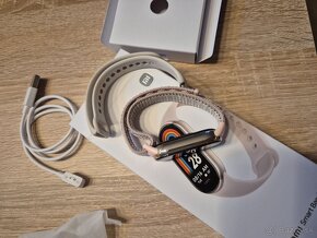 Xiaomi Smart Band 8, zlatý - 4