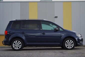 Volkswagen Touran 2.0 TDI Comfortline - 4