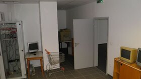 Kancelárie, 180 m2, s kuchynkou a soc. zariadením. - 4