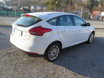 FORD FOCUS 1.0i  HATCHBACK  5 DV. - 4