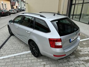 Škoda Octavia Combi 2.0 TDI Elegance/Style DSG - 4