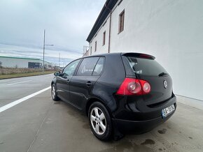 Volkswagen Golf - 4