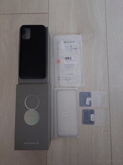 Asus Zenfone 8 - 4