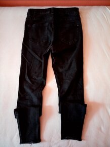 Čierne skinny jeans CROPP - 4