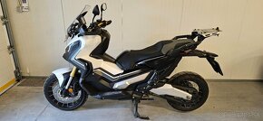 Honda ADV750 - 4