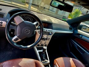 Opel Astra Twintop Cabriolet - 4