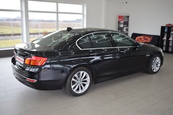 BMW Řada 5 3,0 530d xDrive Luxury Line - 4