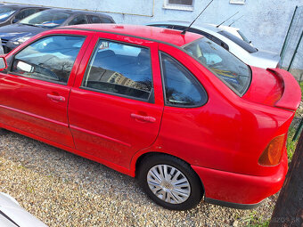 Volkswagen Polo Classic 1.6 - 4