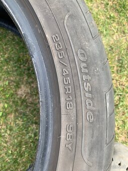 Predám letné gumy 235/45 R18 - 4