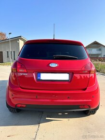 Kia Venga 1.4 benzín 66kW | 1/2011 | 124 000 km | 1.m. | STK - 4