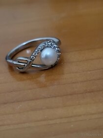 Strieborny prsten s perlou,vel.55 - 4