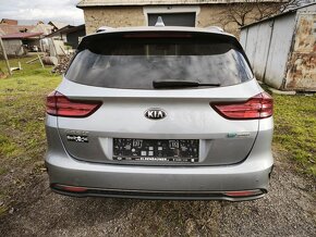 Kia Ceed Combi 1.6 CRDi MHEV - 4