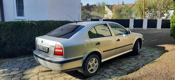 Škoda Octavia I 1.6 benzín 75 kW - 4