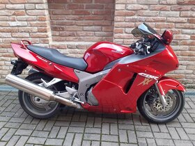 Motocykel Honda CBR 1100 XX - 4