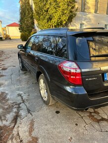 Subaru Outback 2.5i 121kw  Premium MT - 4