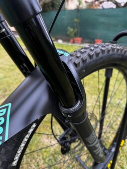 Predám celoodpružený MTB ROOT MILLER 2 (2021), M - 4