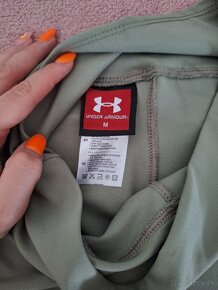 Under Armour legíny zelené - 4