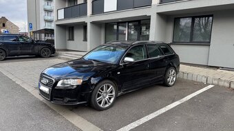 AUDI S4 B7 4.2 V8 - 4