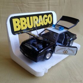 Bburago Ford Mustang - 4