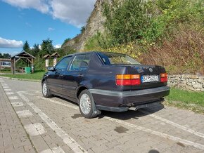 Volkswagen Vento 1.8 66kw - 4