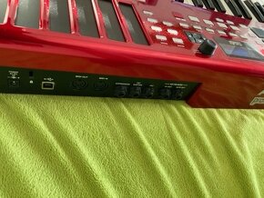 Akai Max 49 - 4