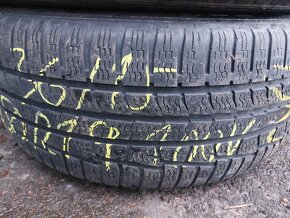 Predam zimne pneu 4x 245/50R19 Nokian rft - 4