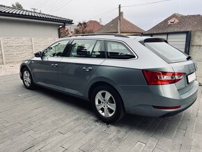 Škoda Superb Combi 2.0tdi dsg 4x4 - 4