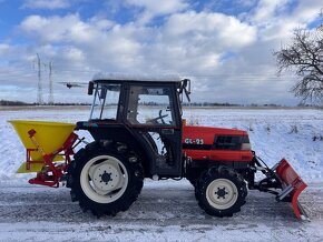 Japonský traktor KUBOTA GL 25 Diesel 3 válec, 25HP - 4