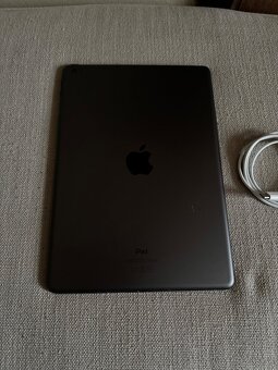 Apple iPad 8 Generacia 32GB - 4