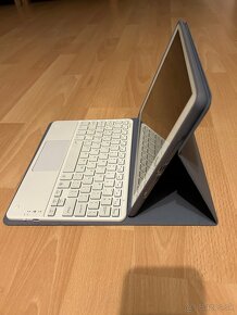 iPad 8. generácie, 32GB, BIELY (s klávesnicou) - 4