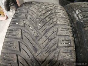 215/60R16 zimne pneumatiky Michelin - 4