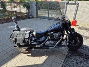 Suzuki intruder 1500 - 4