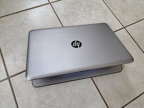 15.6" HP 255 G5/ AMD 4x2.4GHz/ 8GB RAM/ 256 SSD/AMD Graf - 4