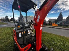 Minibager  D 170 s 3-valcovým motorom Kubota D 722 - 4