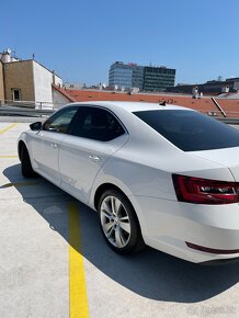 Škoda Superb 2.0 TDI Style - 4