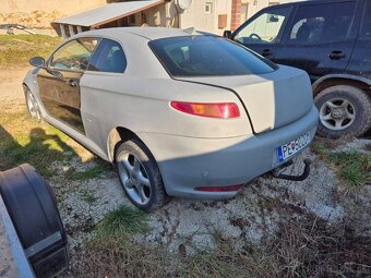 Predám Alfa Romeo GT 110kw Nepojazdne - 4